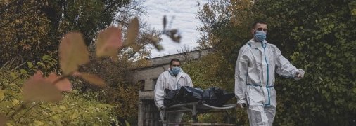 Если брать Европу, то больше людей от ковида умирает только в России