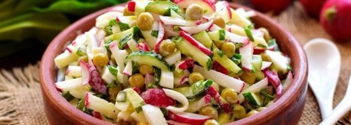 Изумительный салат с редисом и яйцами