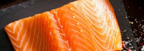 Соленый лосось по этому рецепту будет готов уже через сутки