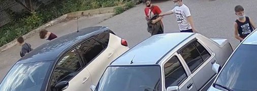 Подростков охватил очередной челлендж из TikTok: страдают автомобилисты по всей Украине (видео)