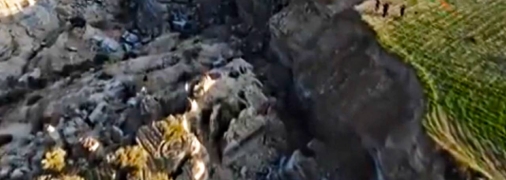 Кадр з відео "IHA" показує гігантський розлом