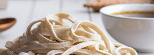 Домашню локшину можна зробити дуже просто та швидко