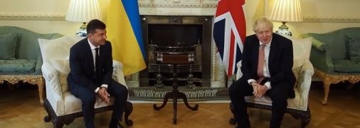Зеленский в Лондоне скопировал Бориса Джонсона: любопытный момент попал на видео