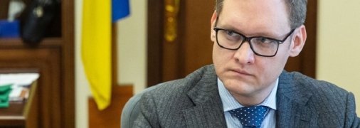 Смотрящий за судами от ОП Андрей Смирнов должен оказаться за решеткой вместе с Чаусом, которому помогал бежать из Украины - эксперт