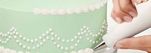 Как украсить торт масляным кремом (видео)