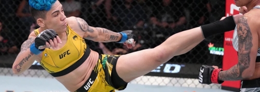 Андраде была чемпионкой UFC