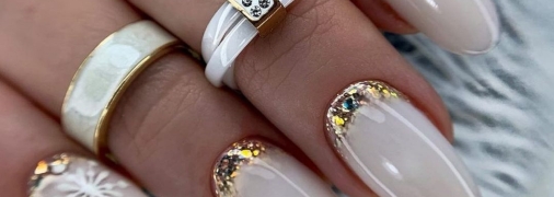 Святковий манікюр