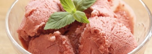 Клубничное мороженое - видео рецепт
