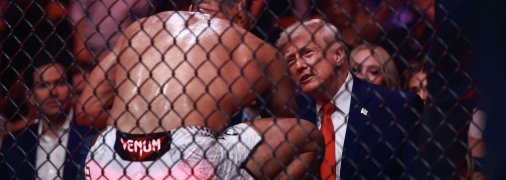 Дональд Трамп назвав Паулу Косту красенем