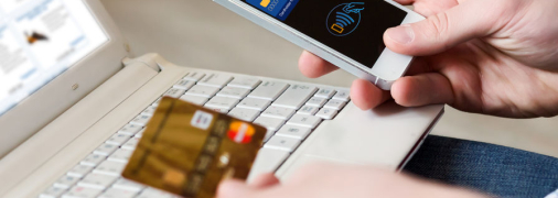 Жінка вкрала гроші з картки військового