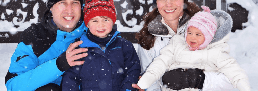 Кейт Миддлтон и принц Уильям поделились семейным рождественским фото