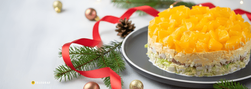 Салат з апельсином, куркою та пекінською капустою