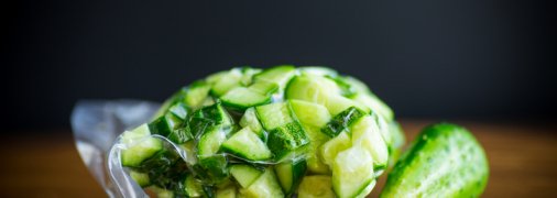 Як заморозити огірки на зиму: 4 способи