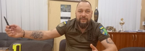 Логвиненко едва ли не единственный военком в Украине, который воюет в горячих точках в свободное от работы время