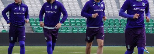 Тренировка "Уфы" перед матчем в Хабаровске