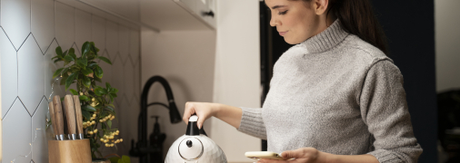 Накип у чайнику — оцет на допомогу