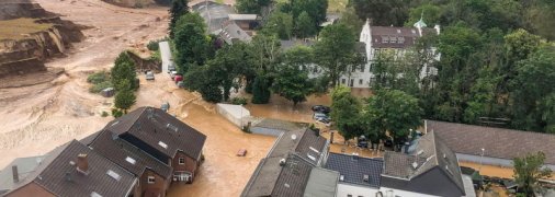 Уже более полутора сотен погибших: страшное наводнение в Германии продолжает забирать жизни (фото, видео)