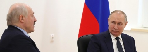 Лукашенко под давлением путина демонстрирует боеготовность своих войск