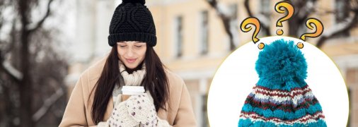 Девушка в шапке с помпоном