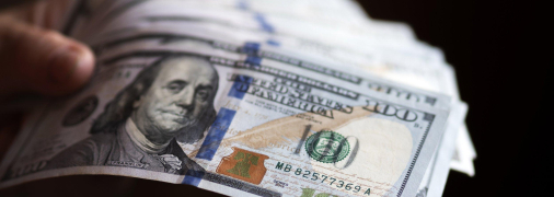 Курс валют сьогодні та прогноз експерта на наступний місяць