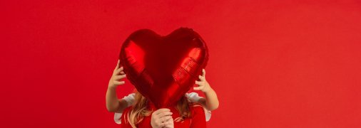 Идеи подарков любимой вместо цветов