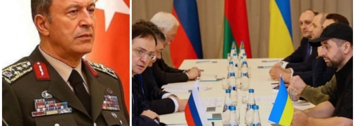 Хулуси Акар, возглавляющий Минобороны Турции, предпочел бы возобновить переговоры между воюющими странами