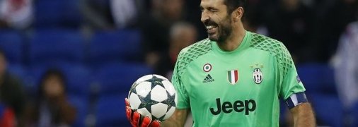 Буффон хочет продлить контракт с Ювентусом