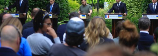 Лидеры пяти государств на брифинге в Киеве