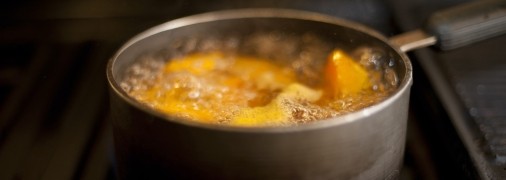 Как удержать кипящую воду