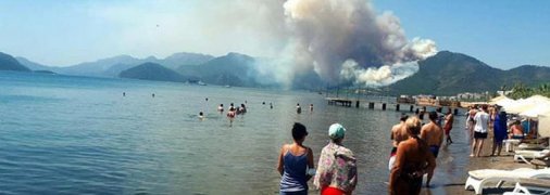 Туреччина горить, але в Мармарис і Бодрум продовжують відправляти туристів: скільки коштують "гарячі" путівки