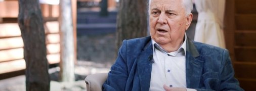 Кравчук на русском обратился к агрессору: "Кто попытается подчинить Украину, сам погибнет"