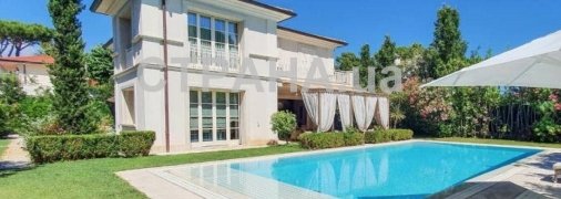 Сейчас эту виллу сдают американской семье за 12 000 евро в месяц