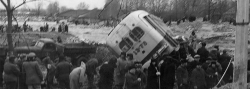 Шар рідкого бруду, яким залило вулицю Фрунзе, сягав 4 метрів.