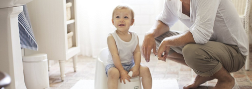 Когда начинать приучать к горшку: 11 признаков того, что ребенок готов отказаться от подгузников