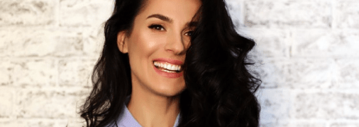 Маша Ефросинина зарядила поклонников ярким семейным фото: ФОТО