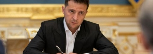 Зеленский заменил указ Порошенко о президентских советниках: что изменилось