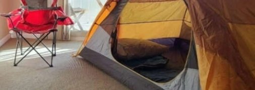 Палатка в комнате