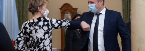 Глава Нацбанка проговорил с послами Большой семерки дальнейшие реформы