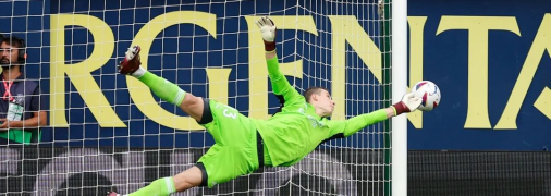 Андрей Лунин