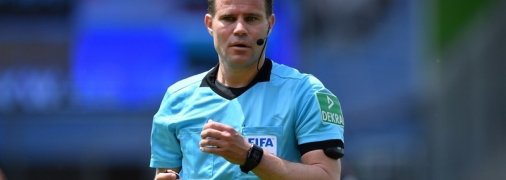 Игру Украина - Англия рассудит лучший арбитр XXI века