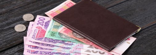 Украинцам снова предлагают поднять пенсионный возраст: основание – абсурдно