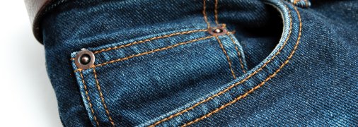 Особенности кармашка на джинсах