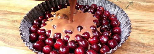 Пиріг з вишнею