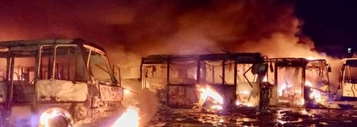 Удар російських фашистів по Дніпру — згоріло більше 100 автобусів