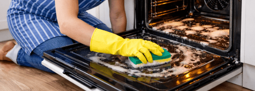 Як очистити духовку від жиру