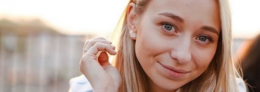 Катерина Репяхова показала фото у купальнику