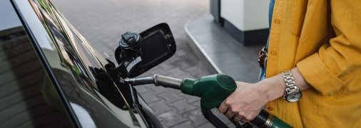 Зарплати на АЗС в Україні