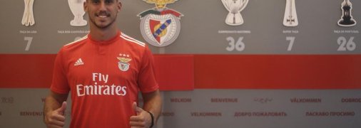 Лидер Бенфики приостановил карьеру накануне схватки с Шахтером 