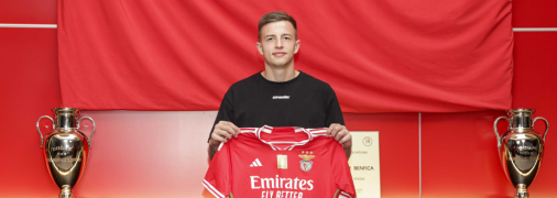 Трубин играет за Бенфику с лета