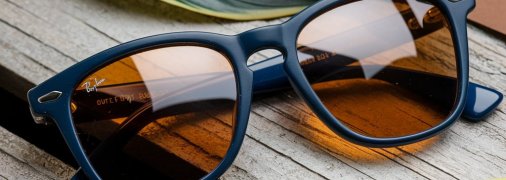 Окуляри вимагають правильного догляду (зображення створено за допомогою ШІ)